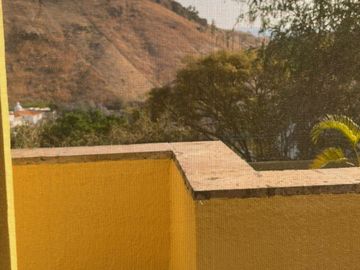 CASA EN RENTA EN LAS CAÑADAS