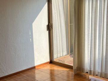 CASA EN RENTA EN LAS CAÑADAS