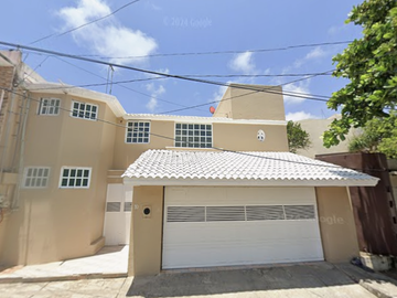 CASA EN VENTA EN JARDINES DE MOCAMBO, BOCA DEL RIO, VERACRUZ