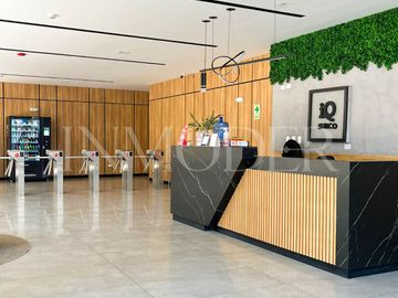 Venta de Oficina IQ en Surco – 402