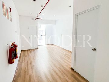Venta de Oficina IQ en Surco – 402