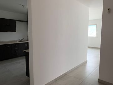 CASA EN RENTA EN PEDREGAL DE LA SILLA, CARRETERA NACIONAL