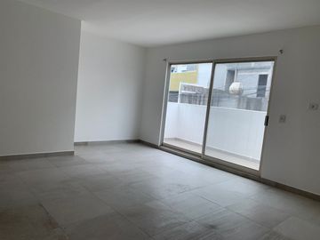 CASA EN RENTA EN PEDREGAL DE LA SILLA, CARRETERA NACIONAL
