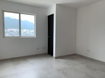 CASA EN RENTA EN PEDREGAL DE LA SILLA, CARRETERA NACIONAL