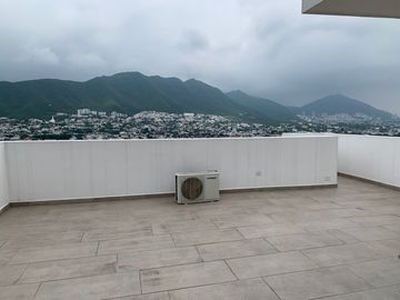 CASA EN RENTA EN PEDREGAL DE LA SILLA, CARRETERA NACIONAL