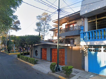 Casa en venta en P.º de Las Galias, Lomas Estrella 2da Secc, Iztapalapa, Ciudad de México, CDMX