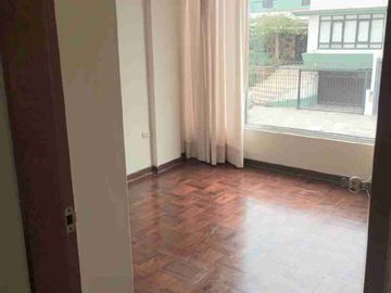 ¡OCASIÓN! VENDO ACOGEDOR DEPARTAMENTO EN MIRAFLORES