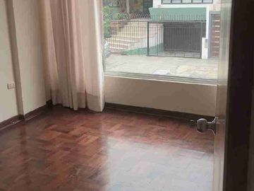 ¡OCASIÓN! VENDO ACOGEDOR DEPARTAMENTO EN MIRAFLORES