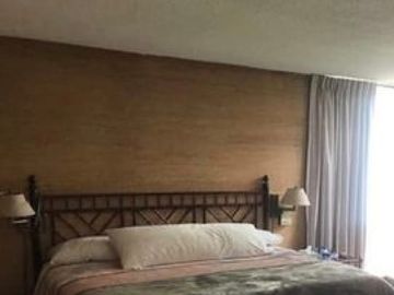 DENTRO DE PRIVADA CASA EN VENTA, ESTÁ POR MONTE LIBANO Y PALMAS