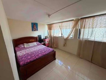 OPORTUNIDAD DE COMPRA BARRIO LA PAZ DOS PISOS  EN NIVELES ÁREA 223 MTS VEHICULAR CERCA A COLEGIOS