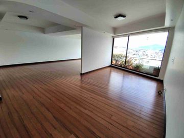 Renta departamento amplio 3 dormitorios sector  Bellavista