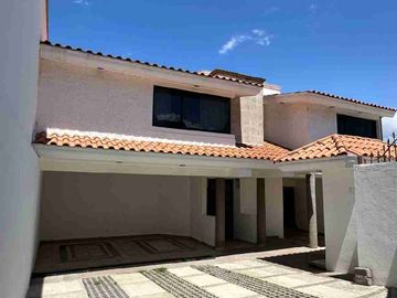 Casas en renta Lomas del campestre