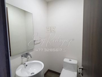 LOFT EN SUPER PRECIO, AMUEBLADO, 17,500 INCLUYE MANTENIMIENTO, DE LUJO
