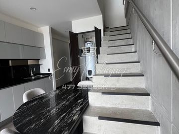 LOFT EN SUPER PRECIO, AMUEBLADO, 17,500 INCLUYE MANTENIMIENTO, DE LUJO