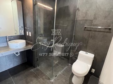 LOFT EN SUPER PRECIO, AMUEBLADO, 17,500 INCLUYE MANTENIMIENTO, DE LUJO