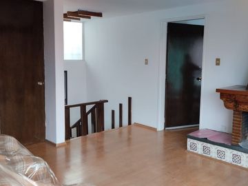 VENDO DEPARTAMENTO DE 3 NIVELES EN COLONIA LINDAVISTA, GUSTAVO A MADERO, CDMX