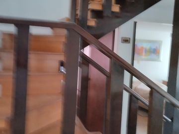 VENDO DEPARTAMENTO DE 3 NIVELES EN COLONIA LINDAVISTA, GUSTAVO A MADERO, CDMX