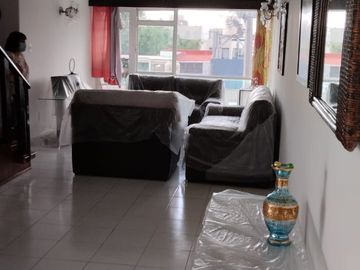 VENDO DEPARTAMENTO DE 3 NIVELES EN COLONIA LINDAVISTA, GUSTAVO A MADERO, CDMX