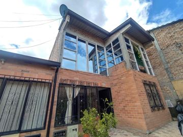 SE VENDE CASA CONJUNTO CERRADO EL ARRAYAN UBICADA SECTOR BELLAVISTA CERCA AL D1 SENA Y TERRAPLAZA