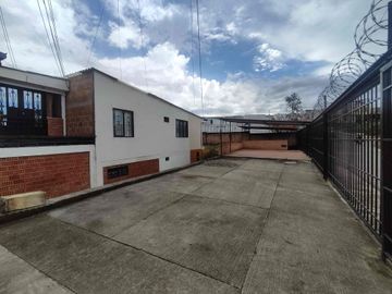 SE VENDE CASA CONJUNTO CERRADO EL ARRAYAN UBICADA SECTOR BELLAVISTA CERCA AL D1 SENA Y TERRAPLAZA