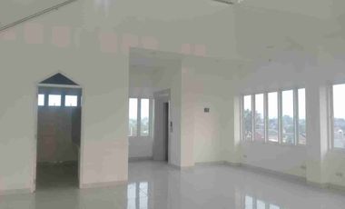 Disewakan Gedung Serbaguna baru dibangun Cocok buat Kantor, Pusat Pelatihan di Jejalen Tambun Utara. Bekasi