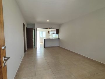 CASA EN VENTA EN CHAPALITA!