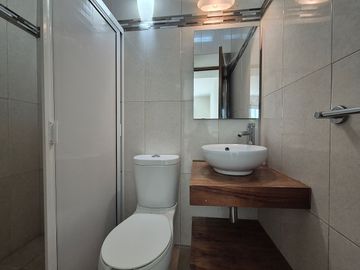 CASA EN VENTA EN CHAPALITA!