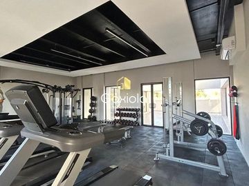 Se VENDE Departamento EQUIPADO ubicado en sector norte, Paralela Residencial, acceso controlado y área común con GYM