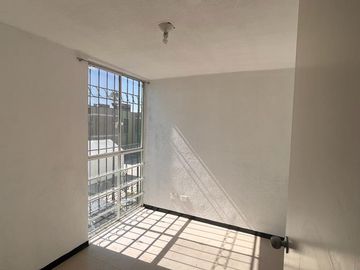 Casa en venta en Parque San Mateo, Cuautitlán - 2 recamaras y 1.5 baños.