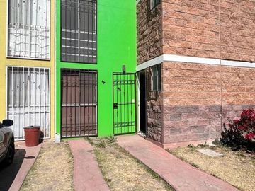 Casa en venta en Parque San Mateo, Cuautitlán - 2 recamaras y 1.5 baños.