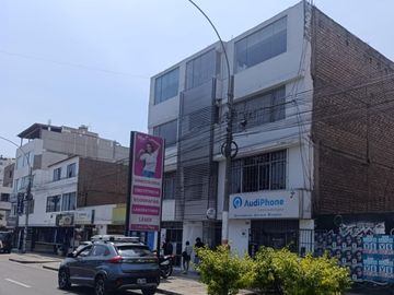 ALQUILO OFICINAS 3er y 4to piso AV. CARLOS IZAGUIRRE LOS OLIVOS