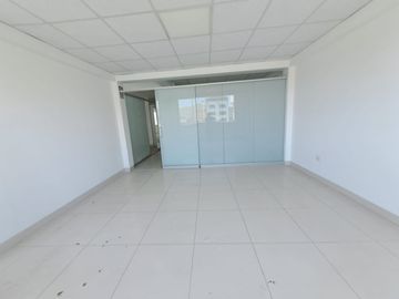 ALQUILO OFICINAS 3er y 4to piso AV. CARLOS IZAGUIRRE LOS OLIVOS