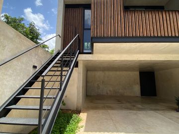 DEPARTAMENTO AMUEBLADO CON SERVICIOS INCLUIDOS EN TEMOZÓN, MÉRIDA