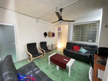 CASA AMUEBLADA, 3 RECÁMARAS Y PANELES SOLARES, CENTRO MÉRIDA