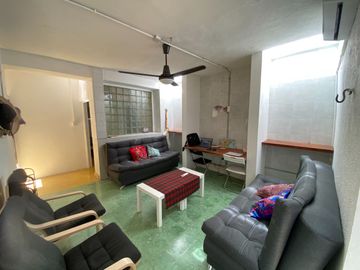 CASA AMUEBLADA, 3 RECÁMARAS Y PANELES SOLARES, CENTRO MÉRIDA
