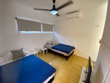 CASA AMUEBLADA, 3 RECÁMARAS Y PANELES SOLARES, CENTRO MÉRIDA