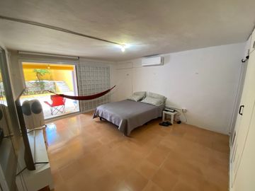 CASA AMUEBLADA, 3 RECÁMARAS Y PANELES SOLARES, CENTRO MÉRIDA