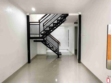 Jual Rumah Baru Siap Huni Cluster Di Tanah Baru Beji Kota Depok Akses Jalan 2 Mobil