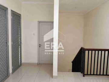 Rumah di Royal Residen Jakarta Timur