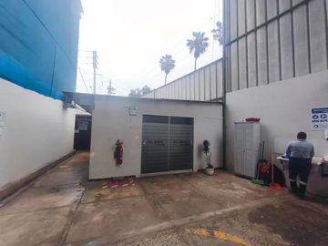 ALQUILER DE LOCAL INDUSTRIAL 2650 M2 EN CHORRILLOS