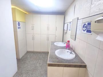 ALQUILER DE LOCAL INDUSTRIAL 2650 M2 EN CHORRILLOS
