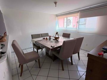Casa en Venta con 3 Departamentos en Santa Cruz del Monte Naucalpan para habitar o como inversión