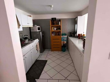 Casa en Venta con 3 Departamentos en Santa Cruz del Monte Naucalpan para habitar o como inversión