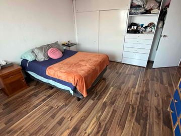 Casa en Venta con 3 Departamentos en Santa Cruz del Monte Naucalpan para habitar o como inversión