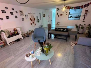 Casa en Venta con 3 Departamentos en Santa Cruz del Monte Naucalpan para habitar o como inversión