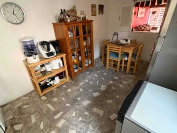 Casa en Venta con 3 Departamentos en Santa Cruz del Monte Naucalpan para habitar o como inversión