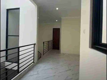 RUMAH BARU DI TAMAN BUARAN INDAH
