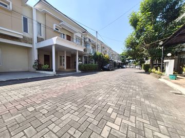 LT 140 JL AM SANGAJI JL MONJALI RUMAH DALAM PERUMAHAN MLATI DEKAT UGM, TUGU JOGJA, JCM JL MAGELANG, MALIOBORO, POGUNG, PANDEGA, JL KALIURANG, PALAGAN