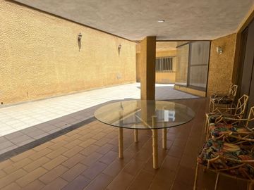 CASA EN LOMAS DE GUEVARA GUADALAJARA