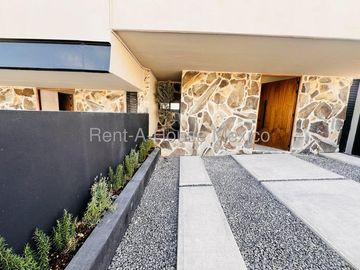 Casa de Arquitecto en Venta con Sky Bar | Capital Sur VM257